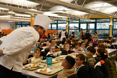 Un super chef à la cantine